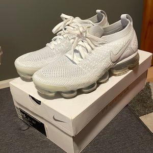 NIKE VaporMax FLYKNIT 2 Excellent Condition gentle used and true to size